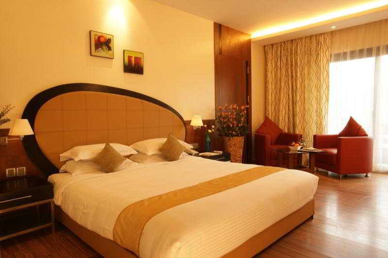 เดอะ โครินเธียน รีสอร์ท แอนด์ คลับ ปูเน่ ห้อง รูปภาพ A room at the hotel